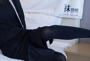 袜啵啵 - 新鲜出炉，苏苏的修女美图更新，这不禁让我摇头叹息。