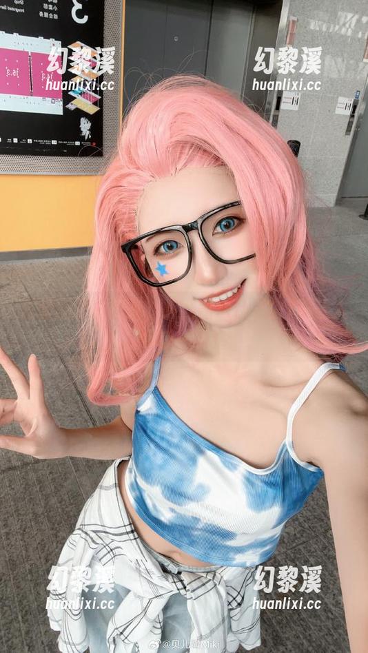 狂翻的黑白图库，贝儿酱Miki的作品让人眼前一亮！