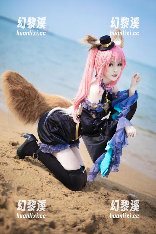 金鱼yui 当金鱼yui遇上连体衣,资源尽在无形中...