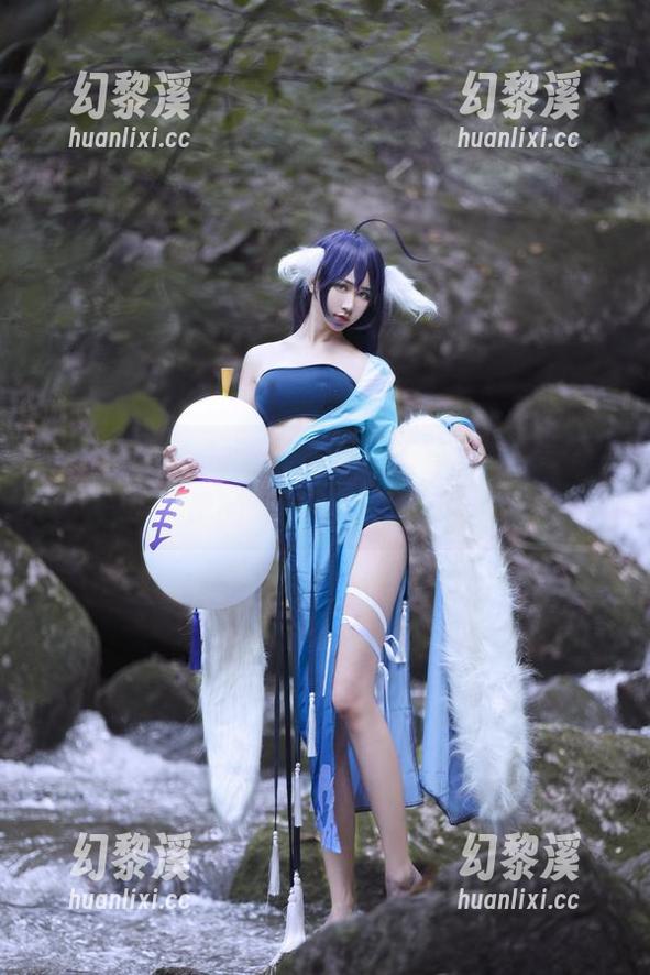 阮邑Fairy的新作品来了，写真中藏着无尽的可爱与不可爱。