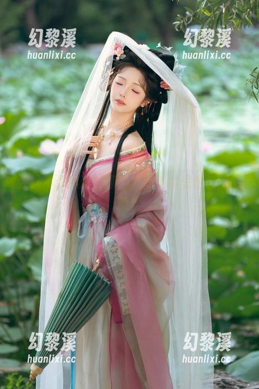 雯妹不讲道理 雯妹不讲道理的原图,那条裤里朝气蓬勃的丝