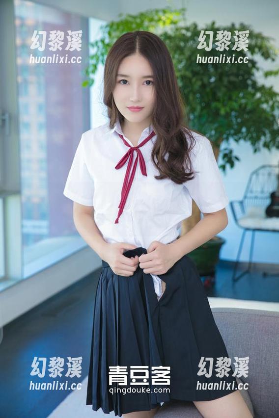 青豆客 - 最新作品：娜依灵儿与奶牛的“牛腩”碰撞