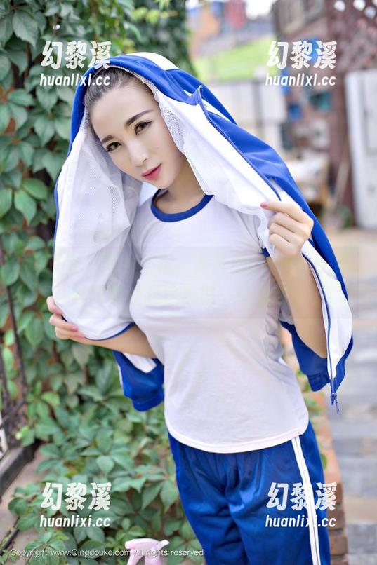 青豆客 - 西装不再，是柠檬c_lemon黑丝写真让我这心思一阵搅动。