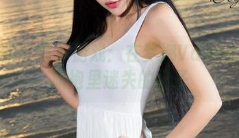 青豆客 - 写真游戏:在梦娜Vanessa的旗袍里迷失的日子