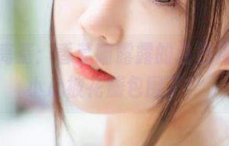 在线，高清：香草喵露露的白色花园，不小心被花瓣包围了！